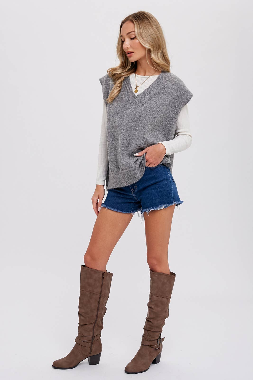 OVERSIZED KNIT VEST