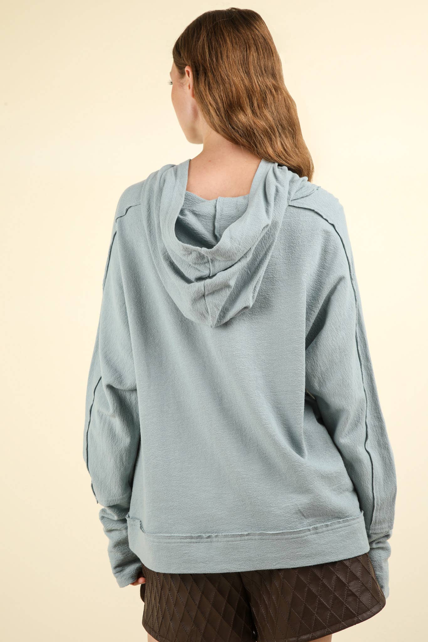 NT11689-Raw Edge Cute Detail Hoodie Knit Top